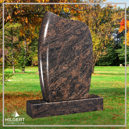 HO-LI-C127 | Hilgert Grabsteine | Stehender Grabstein aus Granit | auch als Urnengrabstein