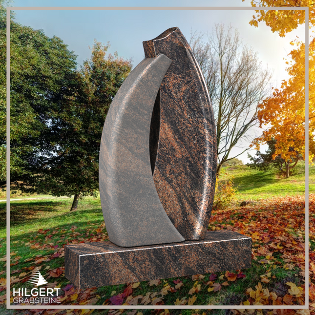 HO-LI-E119 | Hilgert Grabsteine | Stehender Grabstein aus Granit | auch als Urnengrabstein