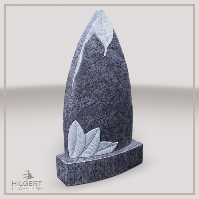 HO-LI-D162 | Hilgert Grabsteine | Stehender Grabstein aus Granit | auch als Urnengrabstein