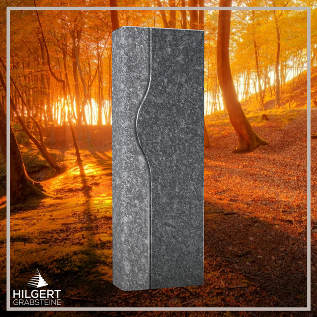 HO-LI-B075 | Hilgert Grabsteine | Stehender Grabstein aus Granit | auch als Urnengrabstein