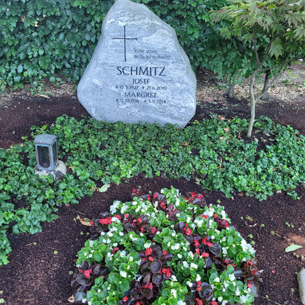 Projekte 3 - Felsen with a cross