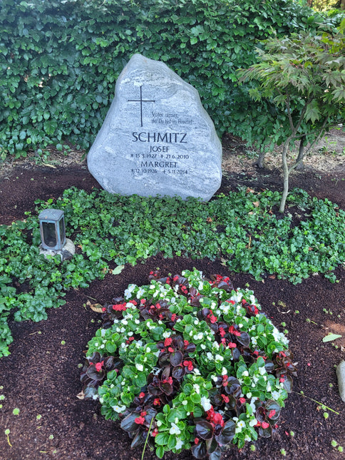 Projekte 3 - Felsen with a cross