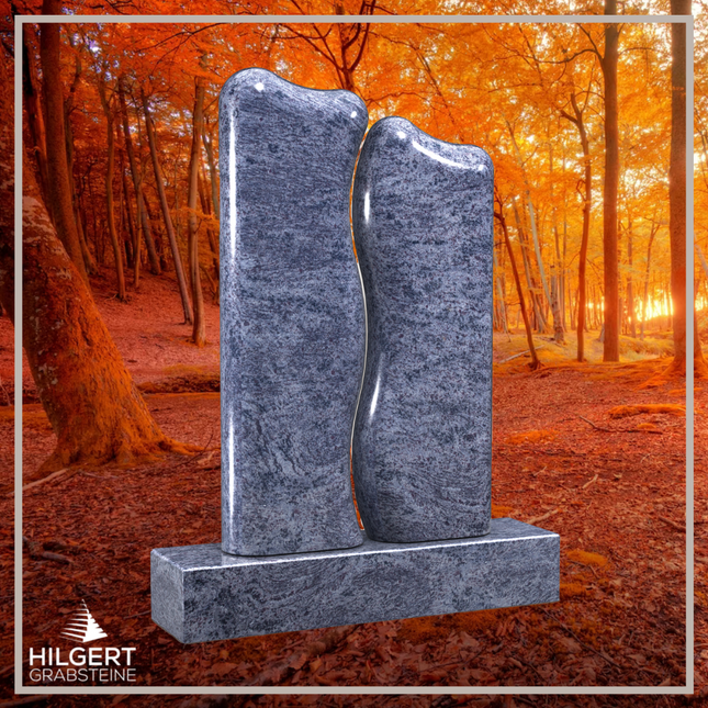 HO-LI-D042 | Hilgert Grabsteine | Stehender Grabstein aus Granit | auch als Urnengrabstein