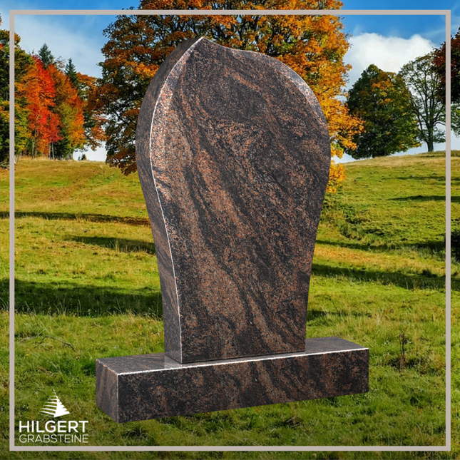 HO-LI-C001 | Hilgert Grabsteine | Stehender Grabstein aus Granit | auch als Urnengrabstein