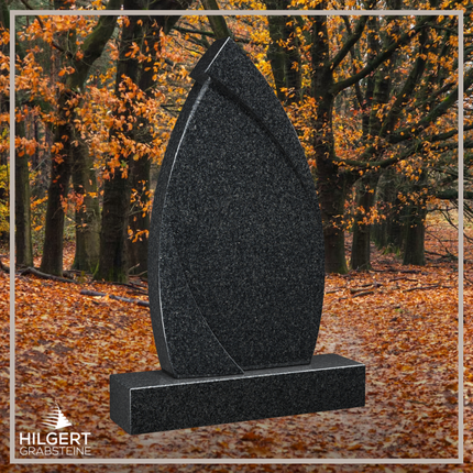 HO-LI-D180 | Hilgert Grabsteine | Stehender Grabstein aus Granit | auch als Urnengrabstein