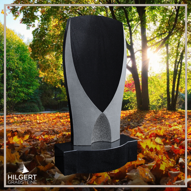 HO-LI-C095 | Hilgert Grabsteine | Stehender Grabstein aus Granit | auch als Urnengrabstein