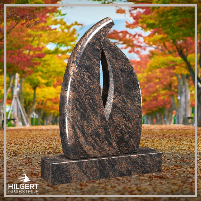 HO-LI-D194 | Hilgert Grabsteine | Stehender Grabstein aus Granit | auch als Urnengrabstein