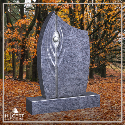HO-LI-C103 | Hilgert Grabsteine | Stehender Grabstein aus Granit | auch als Urnengrabstein
