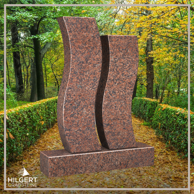 HO-LI-A025 | Hilgert Grabsteine | Stehender Grabstein aus Granit | auch als Urnengrabstein