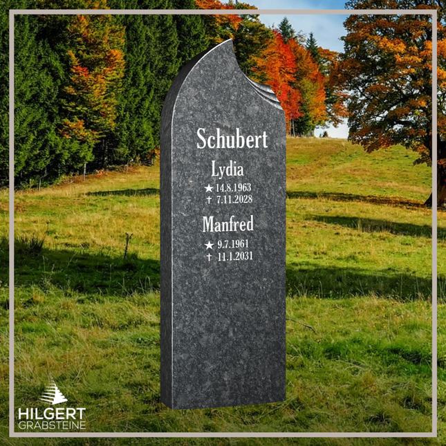 HO-LI-E045 | Hilgert Grabsteine | Stehender Grabstein aus Granit | auch als Urnengrabstein
