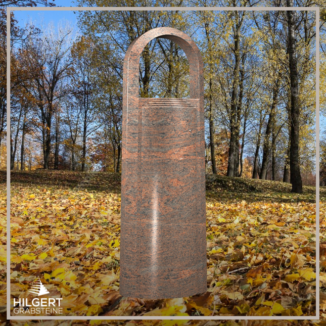 HO-LI-E054 | Hilgert Grabsteine | Stehender Grabstein aus Granit | auch als Urnengrabstein