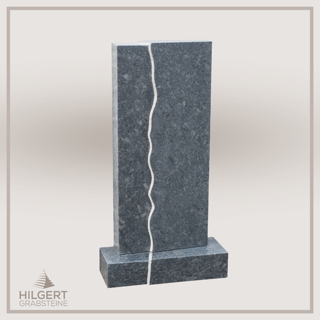 HO-DA-27-13 | Hilgert Grabsteine | Stehender Grabstein aus Naturstein