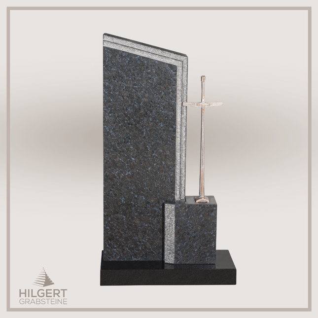 HO-DA-32-14 | Hilgert Grabsteine | Stehender Grabstein aus Naturstein