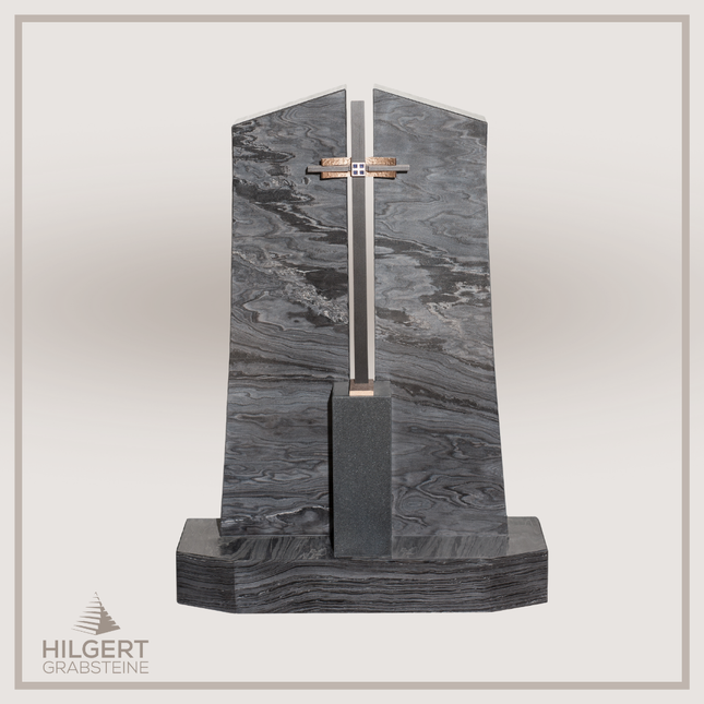 HO-DA-57-14 | Hilgert Grabsteine | Stehender Grabstein aus Naturstein