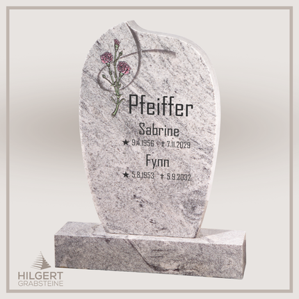 HO-GR-002276 | Hilgert Grabsteine | Stehender Grabstein aus Naturstein