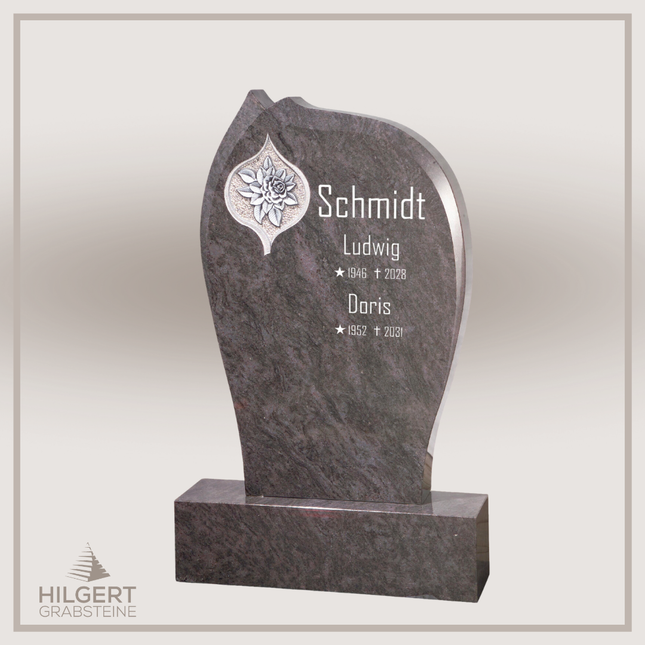 HO-GR-002292 | Hilgert Grabsteine | Stehender Grabstein aus Naturstein