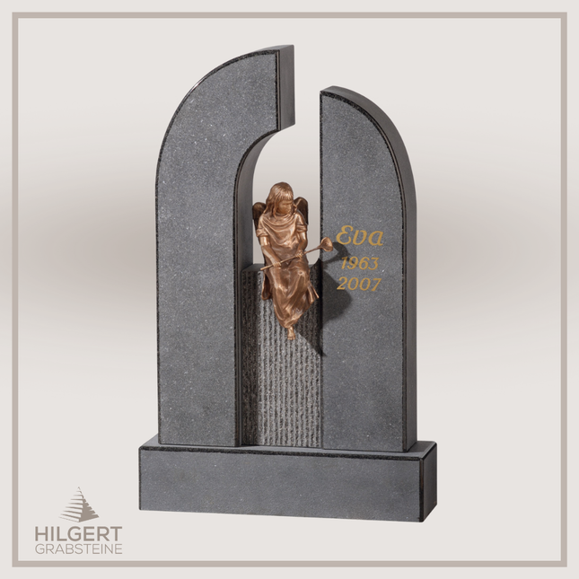 HO-GR-002472 | Hilgert Grabsteine | Stehender Grabstein aus Naturstein