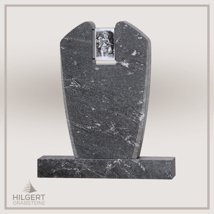 HO-GR-002632 | Hilgert Grabsteine | Stehender Grabstein aus Naturstein