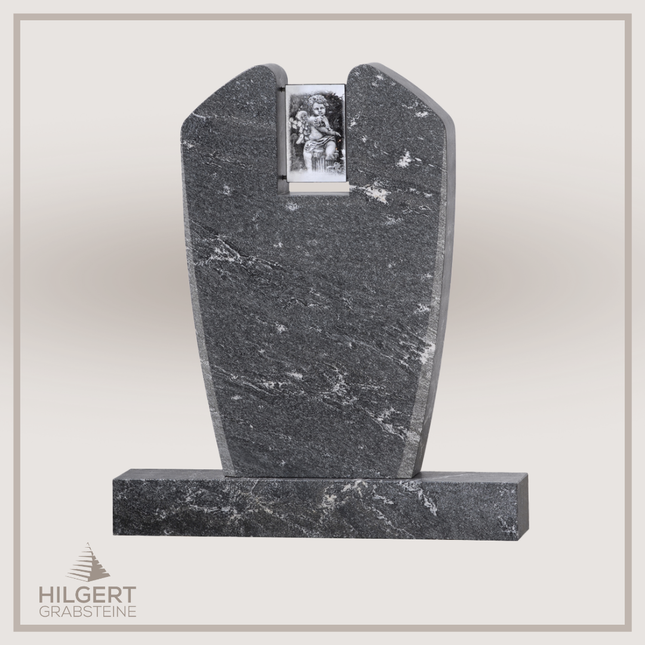 HO-GR-002632 | Hilgert Grabsteine | Stehender Grabstein aus Naturstein