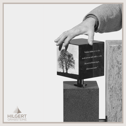 HO-GR-002769 | Hilgert Grabsteine | Stehender Grabstein aus Naturstein