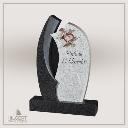 HO-GR-003093 | Hilgert Grabsteine | Stehender Grabstein aus Naturstein