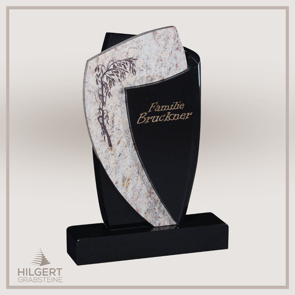 HO-GR-003102 | Hilgert Grabsteine | Stehender Grabstein aus Naturstein