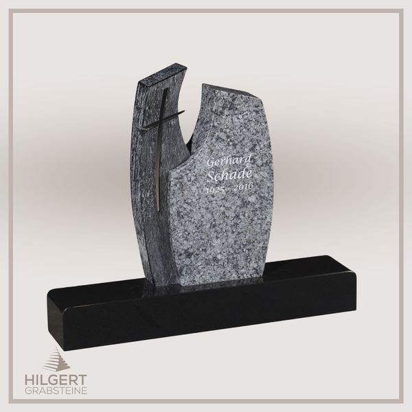 HO-GR-003145-1 | Hilgert Grabsteine | Stehender Grabstein aus Naturstein