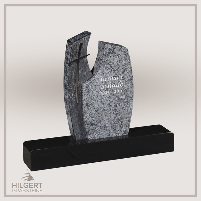 HO-GR-003145-1 | Hilgert Grabsteine | Stehender Grabstein aus Naturstein