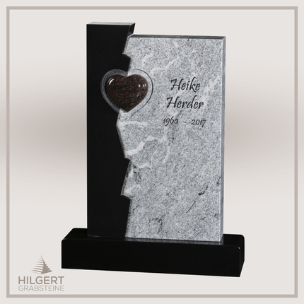 HO-GR-003190 | Hilgert Grabsteine | Stehender Grabstein aus Naturstein