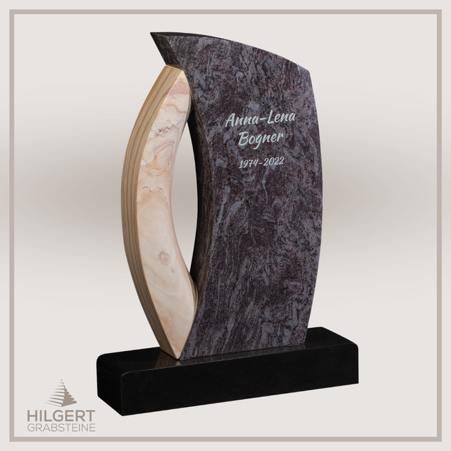 HO-GR-003387 | Hilgert Grabsteine | Stehender Grabstein aus Naturstein