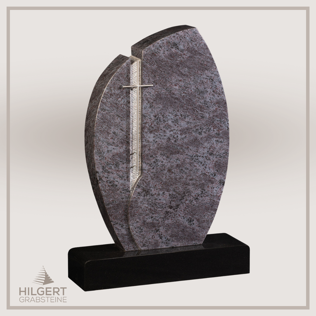 HO-GR-003388 | Hilgert Grabsteine | Stehender Grabstein aus Naturstein