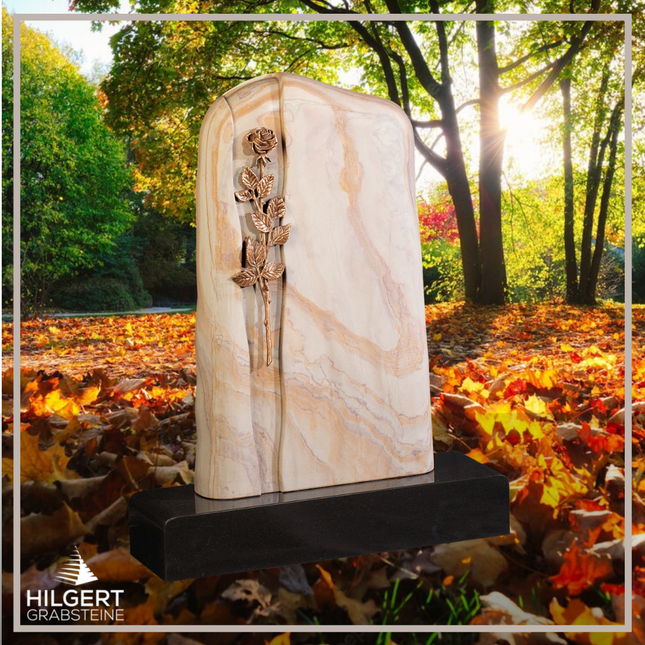 HO-GR-003407 | Hilgert Grabsteine | Stehender Grabstein aus Naturstein