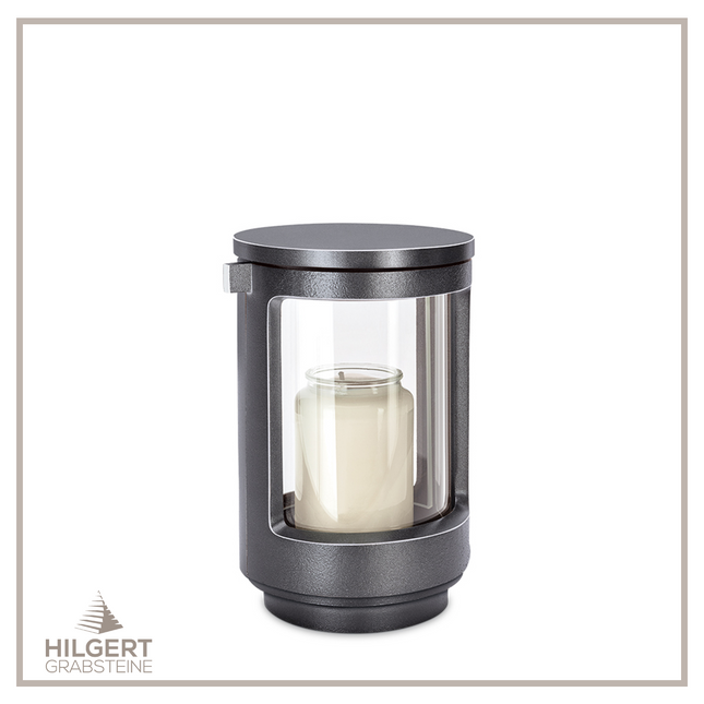LA-ST-40314-40367 | Hilgert Grabsteine | Laterne