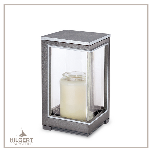LA-ST-40377-40405 | Hilgert Grabsteine | Laterne
