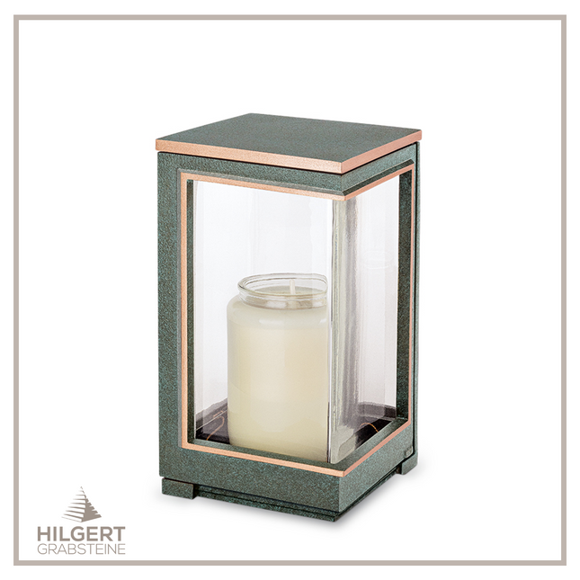 LA-ST-40377-40405 | Hilgert Grabsteine | Laterne