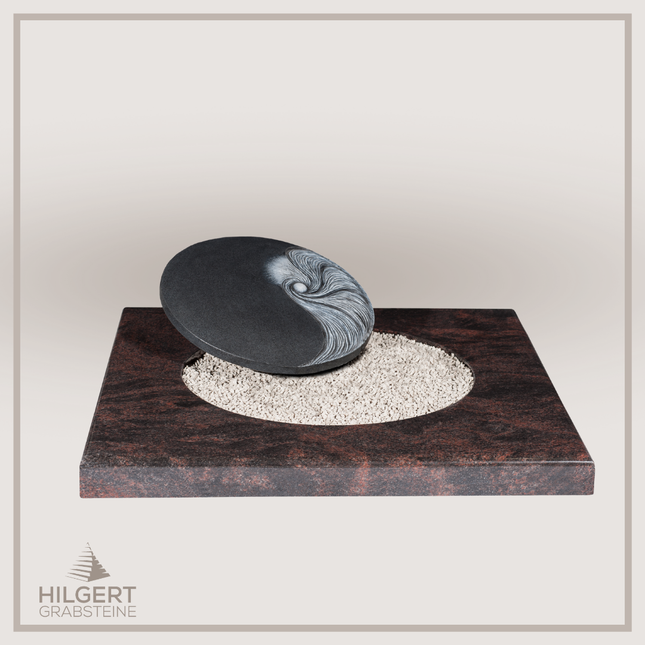 UR-DA-114-14 | Hilgert Grabsteine | Urnengrabstein aus Granit