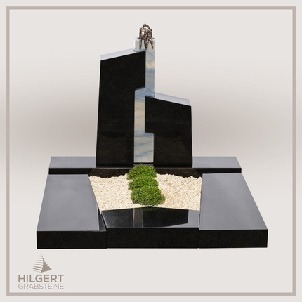 UR-DA-UR172-17 | Hilgert Grabsteine | Urnengrabstein aus Granit