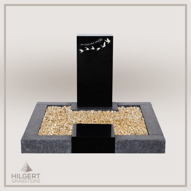 UR-DA-UR41 | Hilgert Grabsteine | Urnengrabstein aus Granit