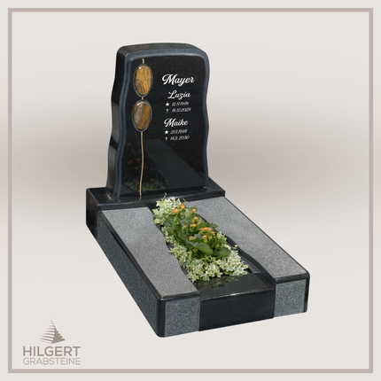 UR-GR-09-34 | Hilgert Grabsteine | Urnengrabstein aus Granit