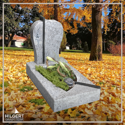 UR-GR-09-50 | Hilgert Grabsteine | Urnengrabstein aus Granit