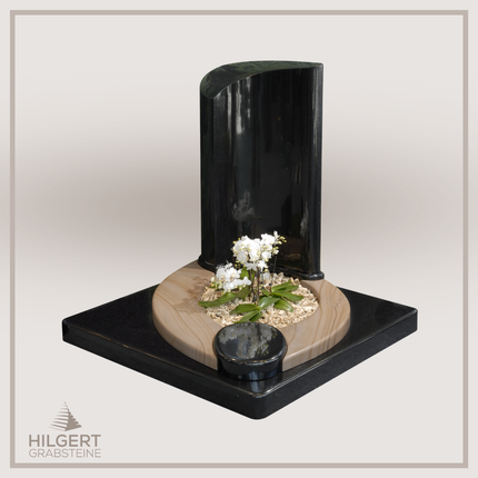 UR-GR-09-59 | Hilgert Grabsteine | Urnengrabstein aus Granit