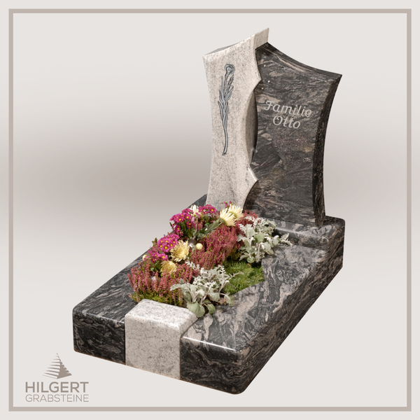 UR-GR-12-295-002820 | Hilgert Grabsteine | Urnengrabstein aus Granit
