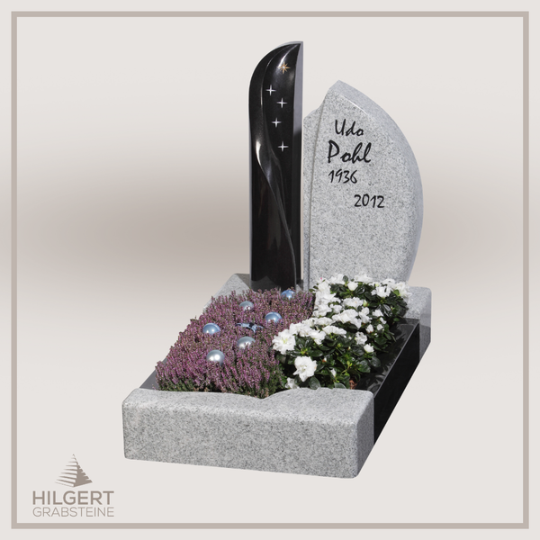 UR-GR-13-329 | Hilgert Grabsteine | Urnengrabstein aus Granit