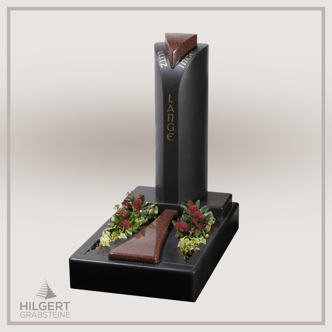 UR-GR-13-330 | Hilgert Grabsteine | Urnengrabstein aus Granit
