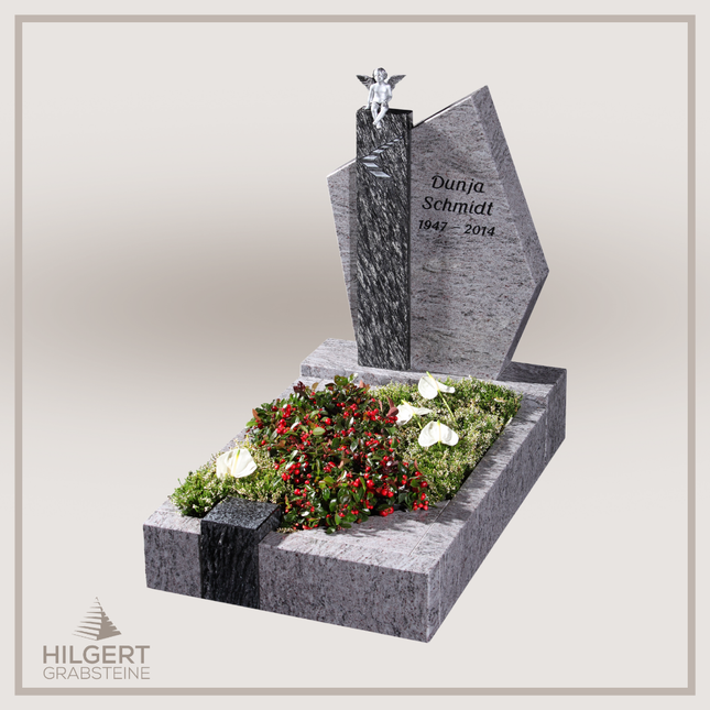 UR-GR-2630 | Hilgert Grabsteine | Urnengrabstein aus Granit