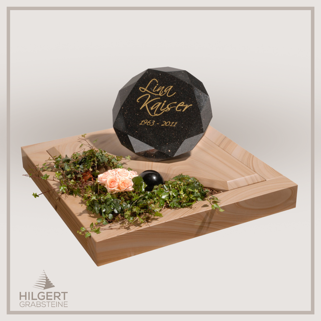 UR-GR-288 | Hilgert Grabsteine | Urnengrabstein aus Granit