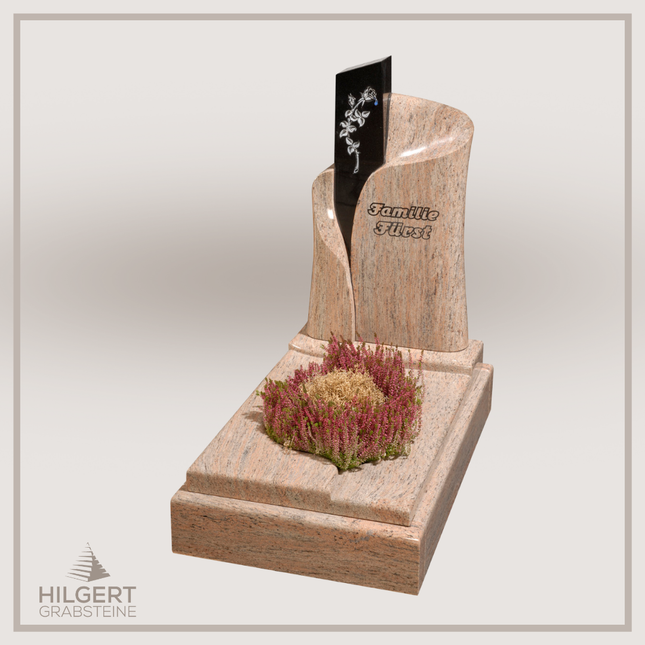 UR-GR-302 | Hilgert Grabsteine | Urnengrabstein aus Granit