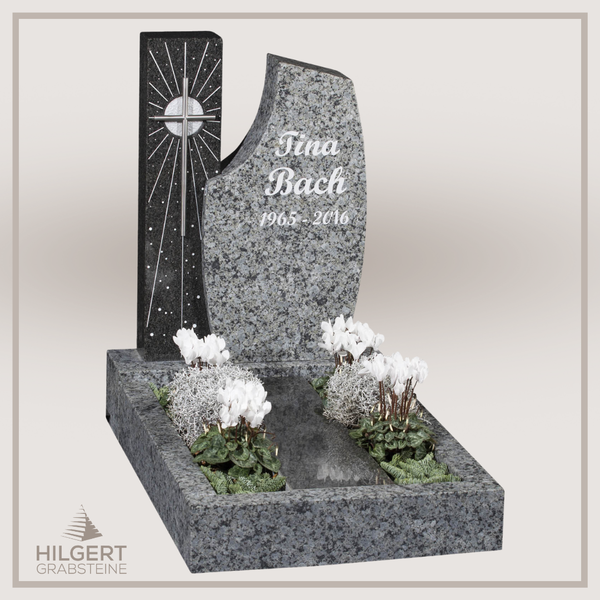 UR-GR-424 | Hilgert Grabsteine | Urnengrabstein aus Granit