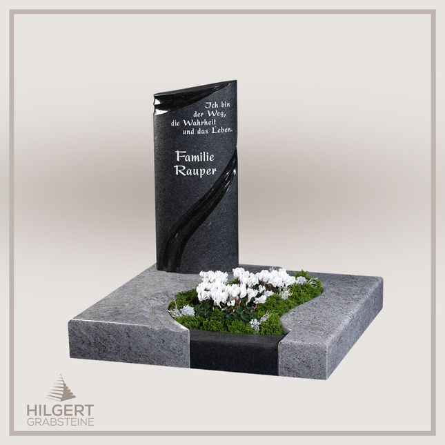 UR-GR-GGA442-003221 | Hilgert Grabsteine | Urnengrabstein aus Granit