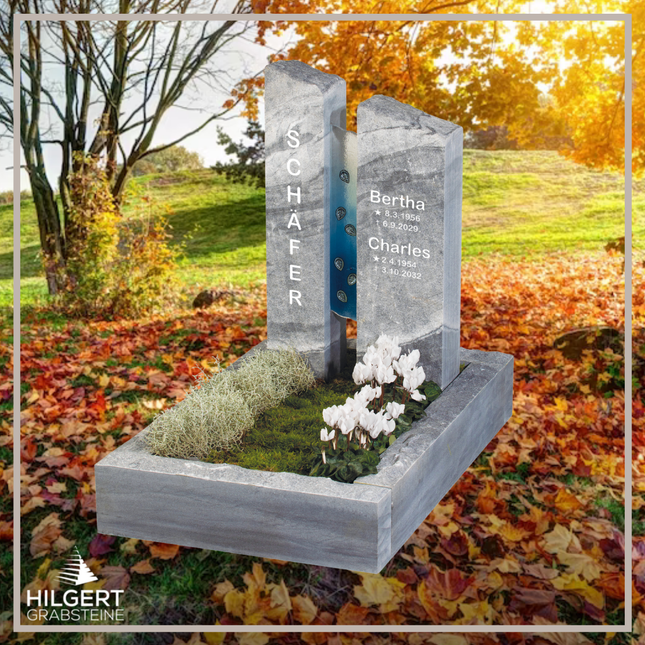 UR-GR-UA467-OT-003289 | Hilgert Grabsteine | Urnengrabstein aus Granit
